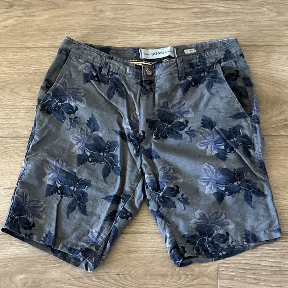 pd&c Quality Authenticity   Shorts Size  34 Dark Blue
